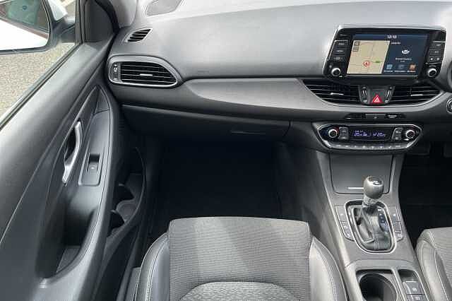 Hyundai i30 Fastback 1.4 T-GDI Premium 5dr DCT