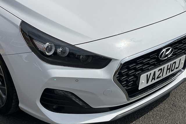 Hyundai i30 Fastback 1.4 T-GDI Premium 5dr DCT