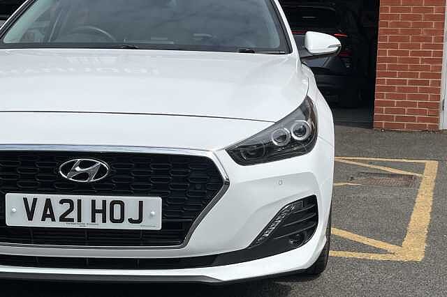 Hyundai i30 Fastback 1.4 T-GDI Premium 5dr DCT