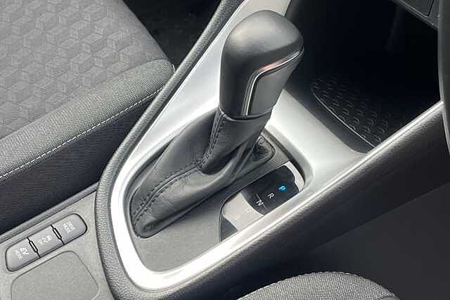 Toyota Yaris 1.5 Hybrid Design 5dr CVT
