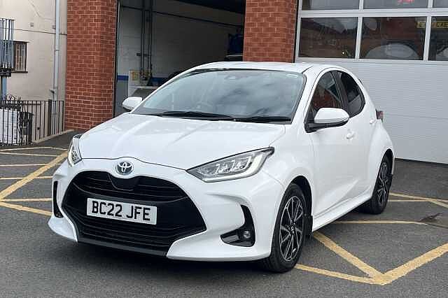 Toyota Yaris 1.5 Hybrid Design 5dr CVT