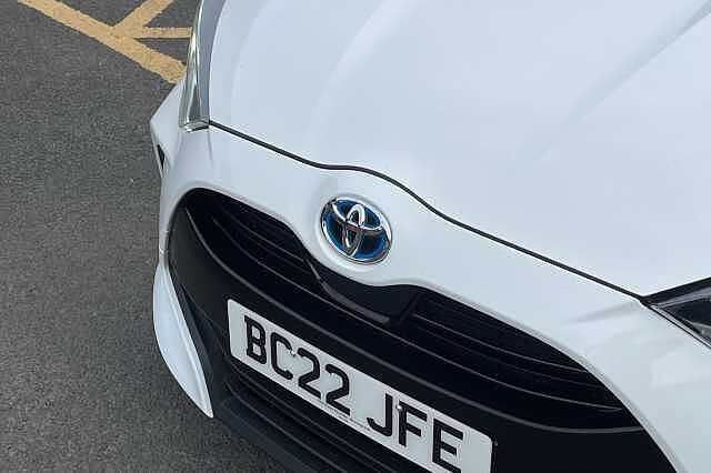 Toyota Yaris 1.5 Hybrid Design 5dr CVT