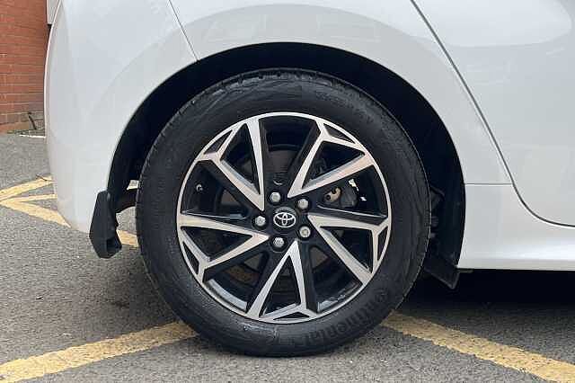 Toyota Yaris 1.5 Hybrid Design 5dr CVT