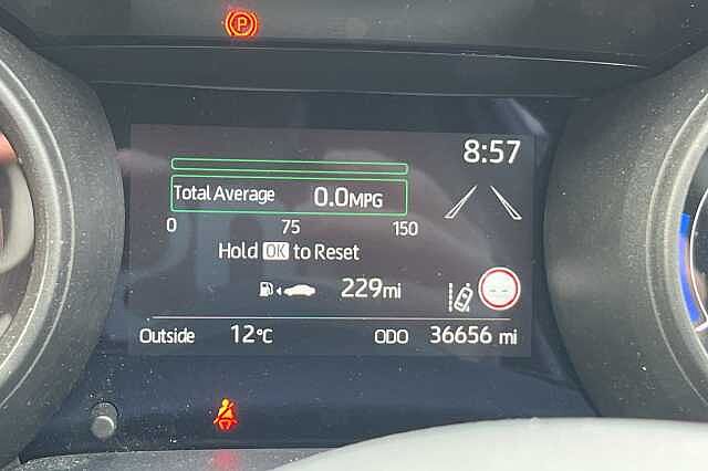 Toyota Yaris 1.5 Hybrid Design 5dr CVT