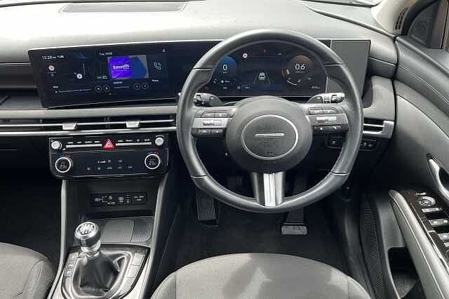 Hyundai TUCSON 1.6T Advance 5dr