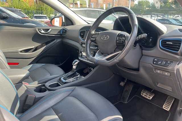 Hyundai IONIQ 1.6 GDi Hybrid Premium SE 5dr DCT