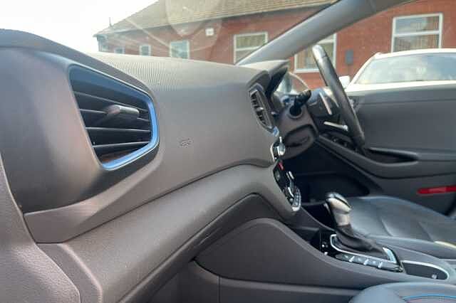 Hyundai IONIQ 1.6 GDi Hybrid Premium SE 5dr DCT