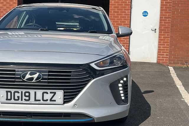 Hyundai IONIQ 1.6 GDi Hybrid Premium SE 5dr DCT
