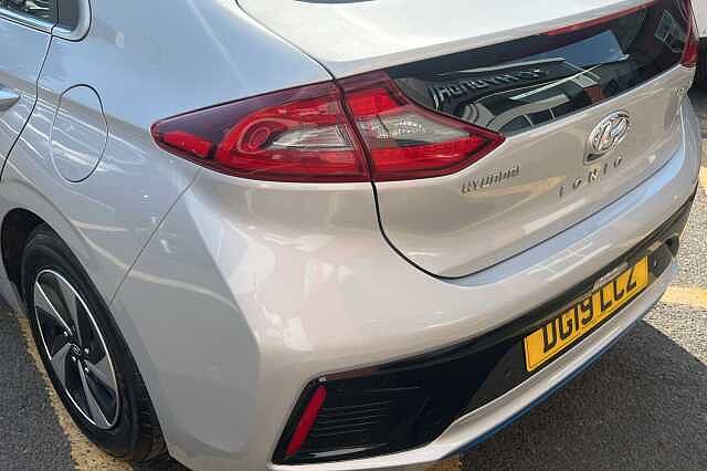 Hyundai IONIQ 1.6 GDi Hybrid Premium SE 5dr DCT
