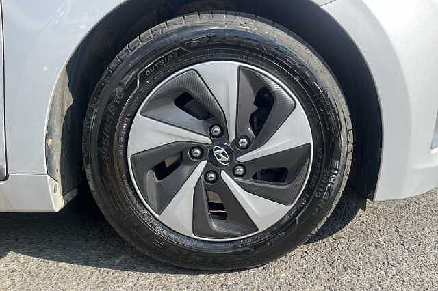 Hyundai IONIQ 1.6 GDi Hybrid Premium SE 5dr DCT