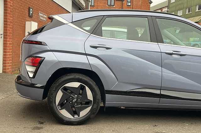 Hyundai KONA 65 kWh (218ps) Advance