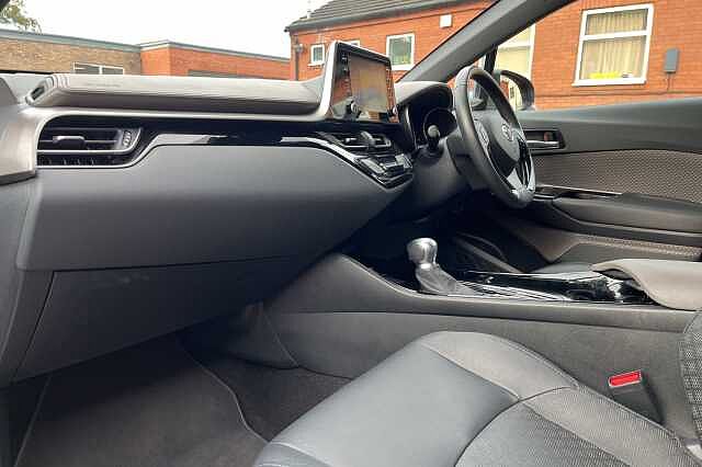 Toyota C-HR 1.8 Hybrid Excel 5dr CVT