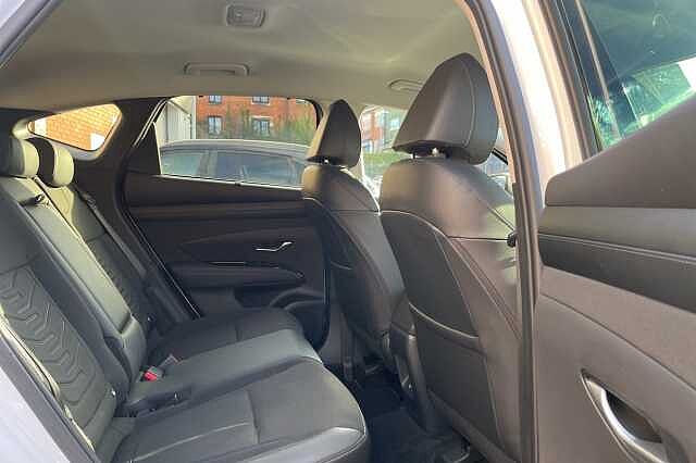 Hyundai TUCSON 1.6T 48Volt MHEV Premium 5dr DCT White