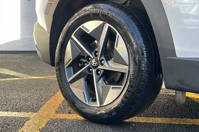 Hyundai TUCSON 1.6T 48Volt MHEV Premium 5dr DCT White