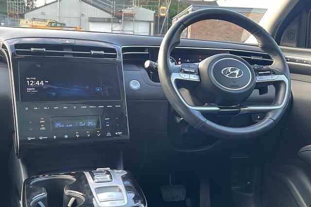 Hyundai TUCSON 1.6 T-GDi Plug-in Hybrid Ultimate 5dr 4WD Auto Black