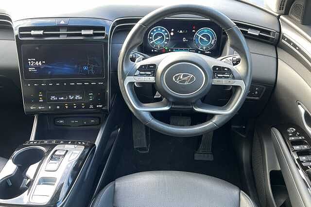 Hyundai TUCSON 1.6 T-GDi Plug-in Hybrid Ultimate 5dr 4WD Auto Black