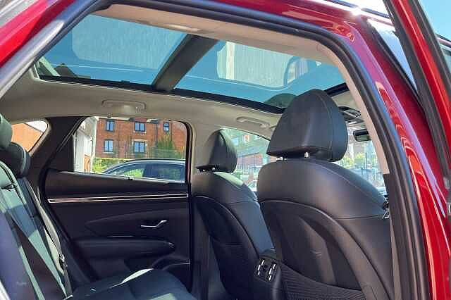 Hyundai TUCSON 1.6 T-GDi Plug-in Hybrid Ultimate 5dr 4WD Auto