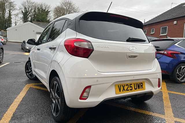 Hyundai I10 1.0 Premium 5dr [Nav] White