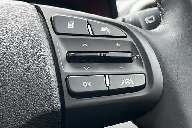 Hyundai I10 1.0 Premium 5dr [Nav] White