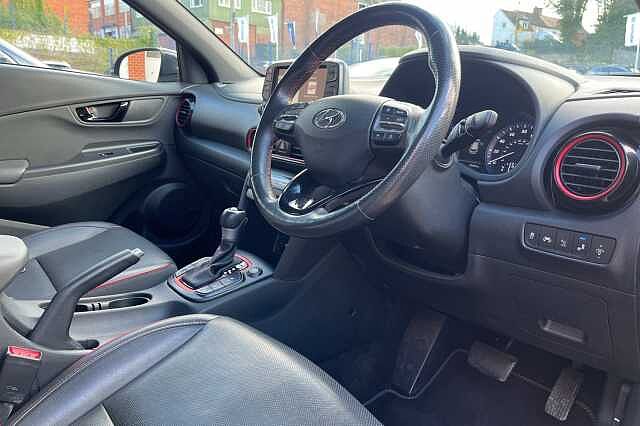 Hyundai KONA 1.6 T-GDi Blue Drive Premium GT 5dr 4WD DCT Red