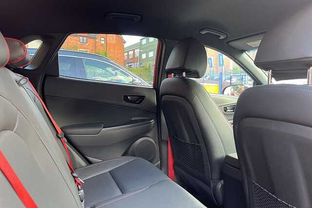 Hyundai KONA 1.6 T-GDi Blue Drive Premium GT 5dr 4WD DCT Red