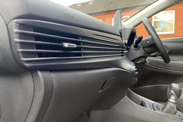 Hyundai BAYON 1.0 T-GDi Premium 5dr White