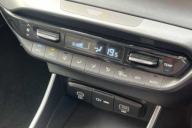 Hyundai BAYON 1.0 T-GDi Premium 5dr White