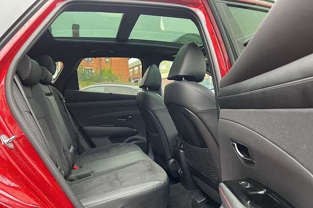 Hyundai TUCSON 1.6T Hybrid N Line S 5dr Auto Red