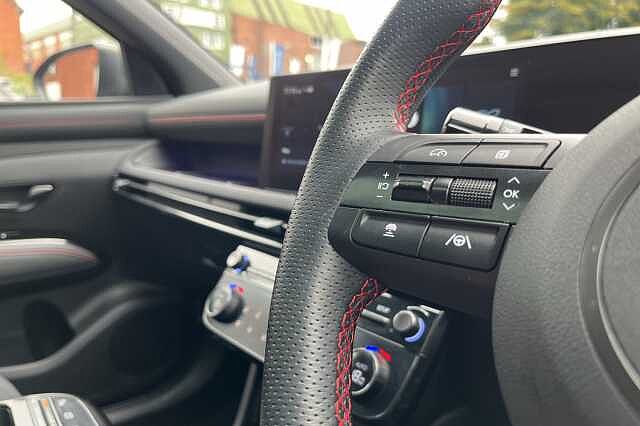 Hyundai TUCSON 1.6T Hybrid N Line S 5dr Auto Red