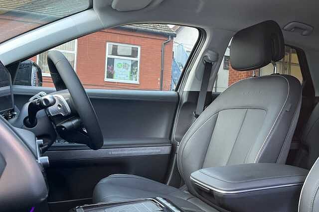 Hyundai IONIQ 5 Ultimate (Tech Pack) 84 kWh 5dr Auto Abyss Black