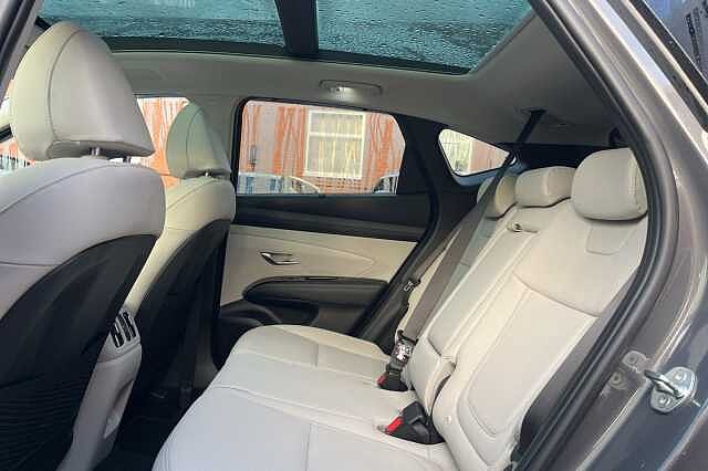 Hyundai TUCSON 1.6T Hybrid Ultimate 5dr Auto Grey
