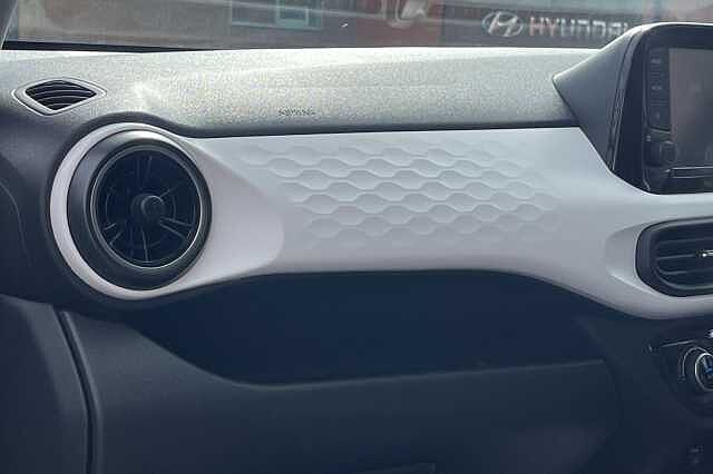 Hyundai i10 1.0 MPi Premium 5dr