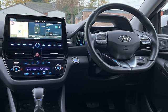 Hyundai IONIQ 1.6 GDi Plug-in Hybrid Premium SE 5dr DCT White