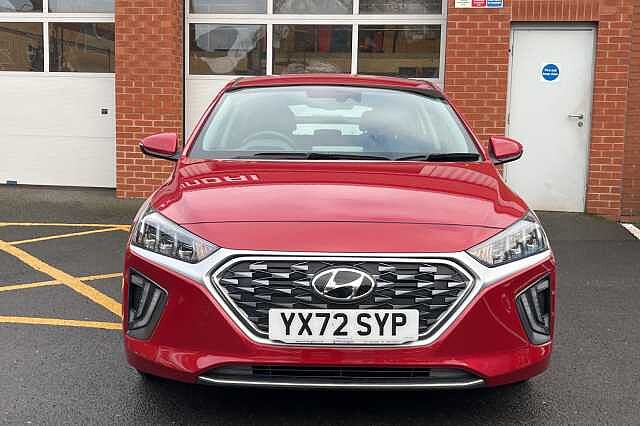 Hyundai IONIQ 1.6 GDi Hybrid Premium 5dr DCT Red