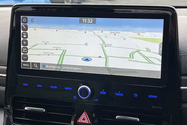 Hyundai IONIQ 1.6 GDi Hybrid Premium 5dr DCT Red