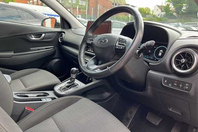 Hyundai KONA 1.6 GDi Hybrid Premium 5dr DCT White