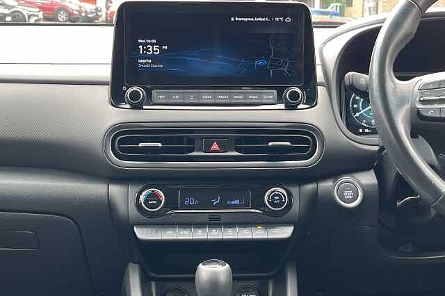 Hyundai KONA 1.6 GDi Hybrid Premium 5dr DCT White