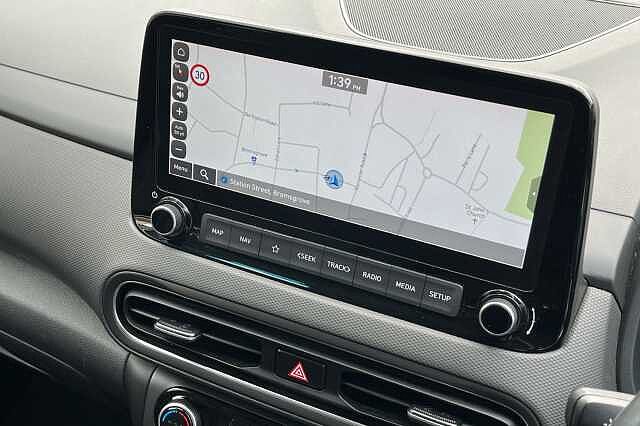 Hyundai KONA 1.6 GDi Hybrid Premium 5dr DCT White