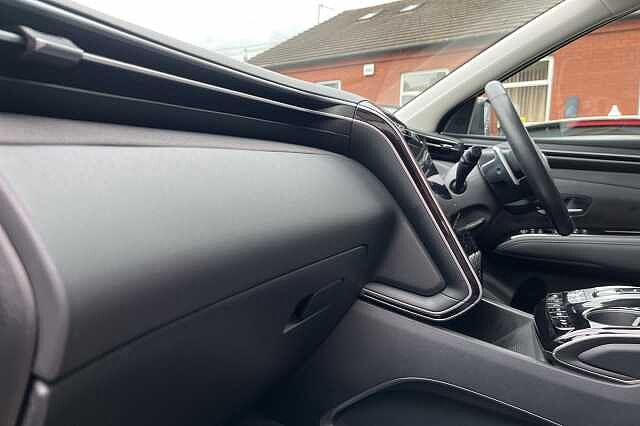 Hyundai TUCSON 1.6 T-GDi Hybrid 230ps Ultimate 5dr 2WD Auto Silver