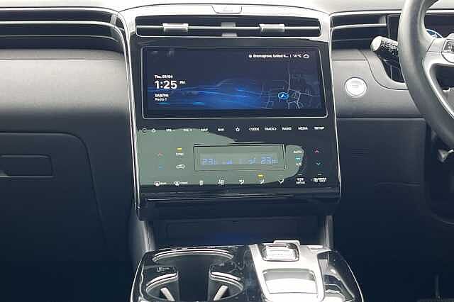 Hyundai TUCSON 1.6 T-GDi Hybrid 230ps Ultimate 5dr 2WD Auto Silver