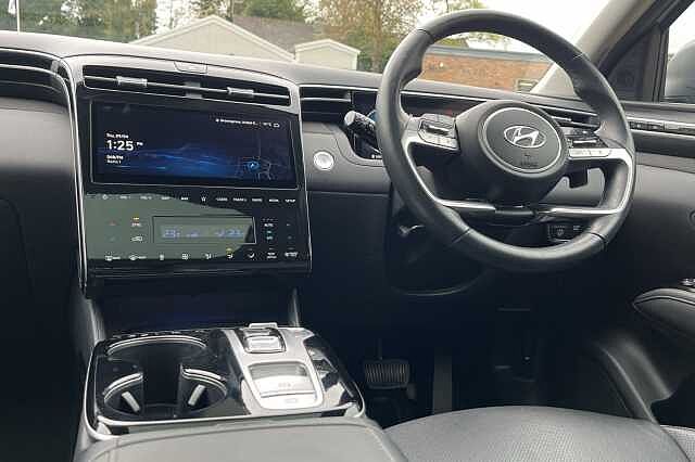 Hyundai TUCSON 1.6 T-GDi Hybrid 230ps Ultimate 5dr 2WD Auto Silver
