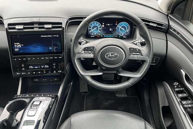 Hyundai TUCSON 1.6 T-GDi Hybrid 230ps Ultimate 5dr 2WD Auto Silver