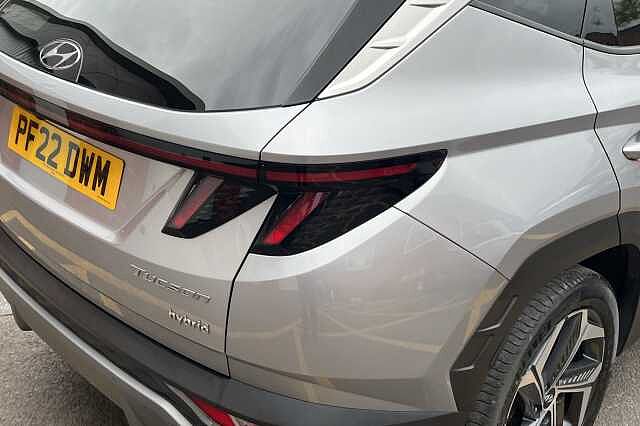 Hyundai TUCSON 1.6 T-GDi Hybrid 230ps Ultimate 5dr 2WD Auto Silver