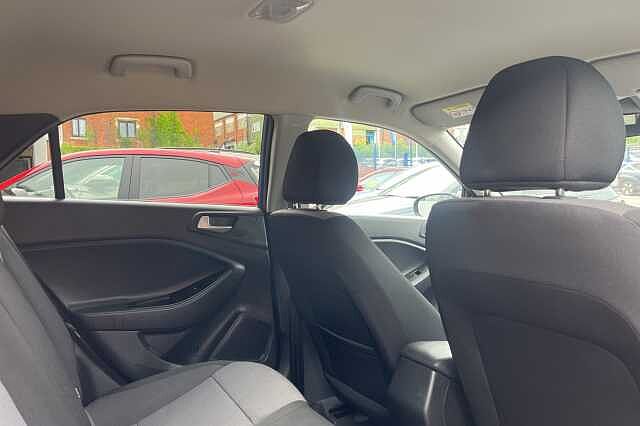 Hyundai i20 1.2 MPi Play 5dr