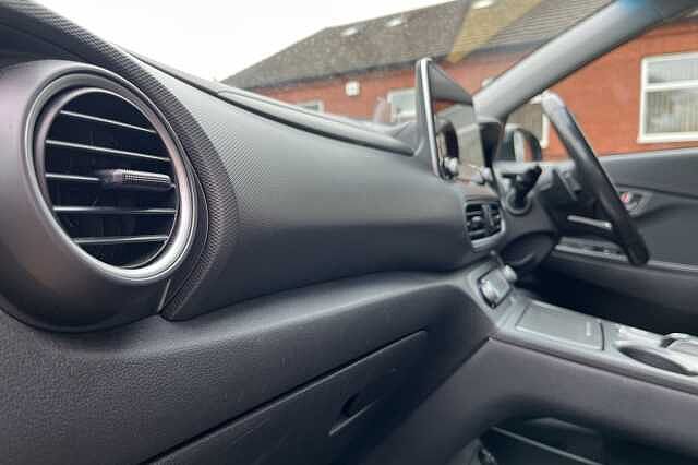 Hyundai KONA Premium SE 64kWh 5dr Auto