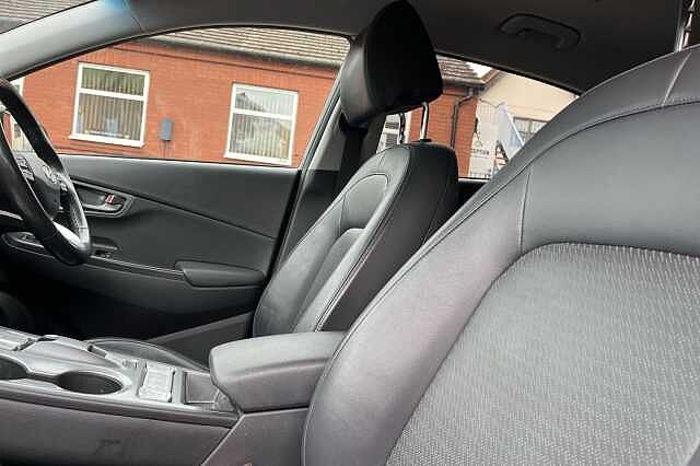 Hyundai KONA Premium SE 64kWh 5dr Auto