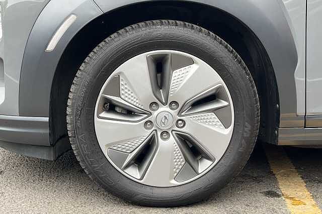 Hyundai KONA Premium SE 64kWh 5dr Auto