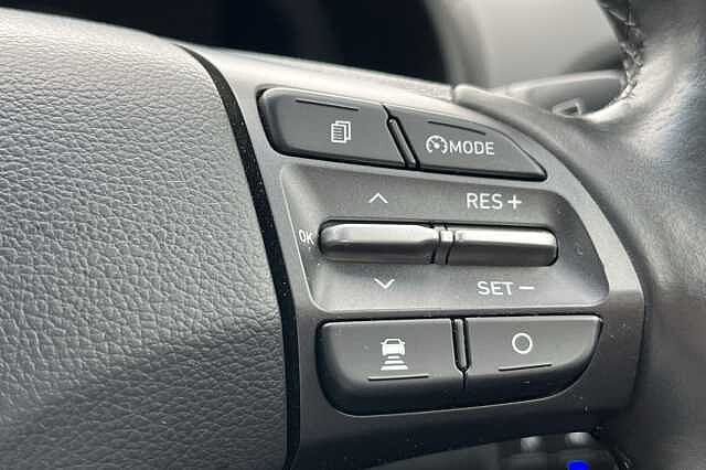 Hyundai KONA Premium SE 64kWh 5dr Auto