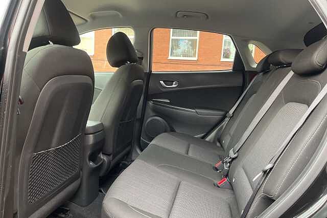 Hyundai KONA 1.6 GDi Hybrid Premium DCT Black