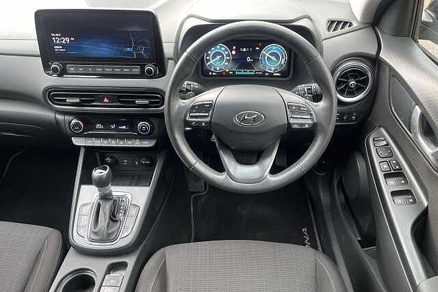 Hyundai KONA 1.6 GDi Hybrid Premium DCT Black